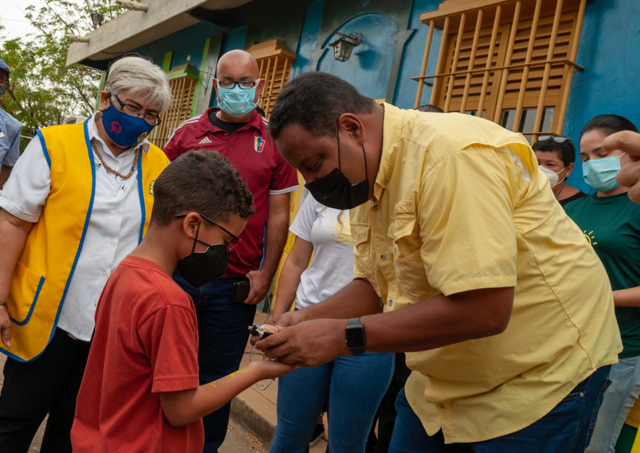 Jornada oftalmológica llevó la Alcaldía de Maracaibo a niños de FUNPARM en Juana de Ávila (4) Alcaldía de Maracaibo realizó jornada oftalmológica a niños en San Jacinto