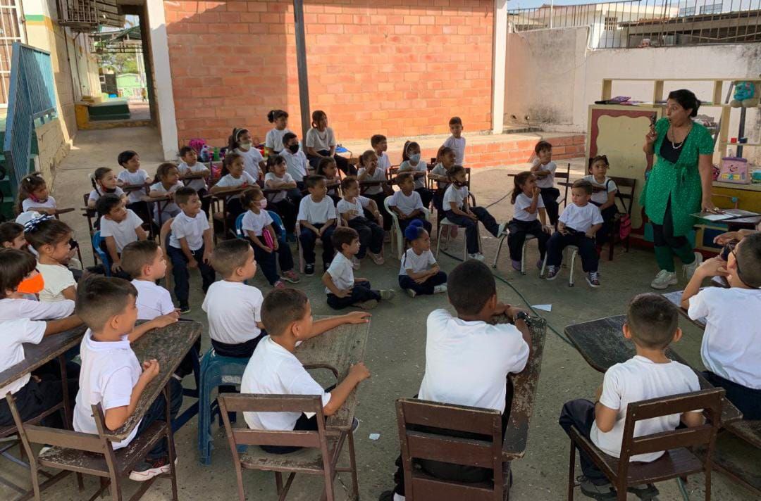 Alcaldía de Maracaibo activa el programa «Biblioteca en Acción» Biblioteca en comunidades