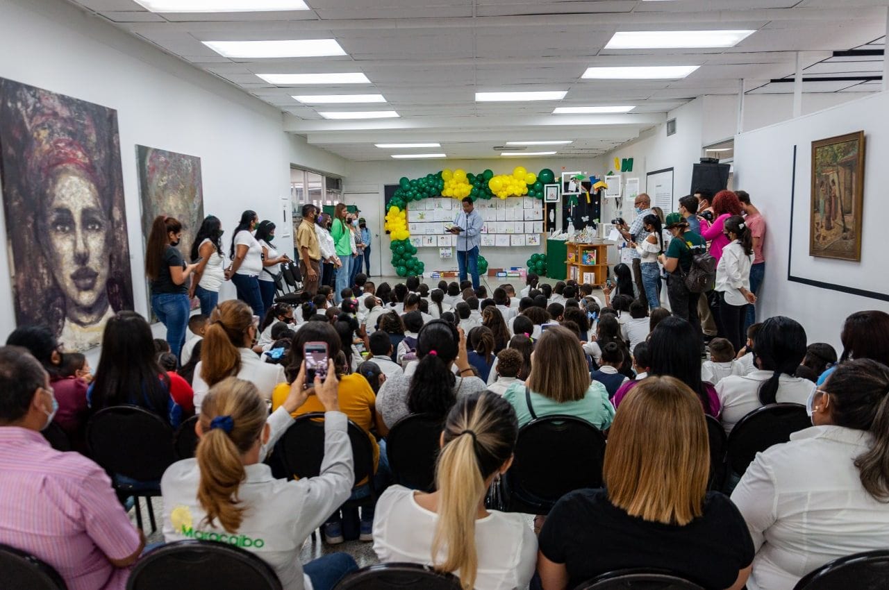 Fundabiblioteca cierra programa escolar con exposición Juega y aprende