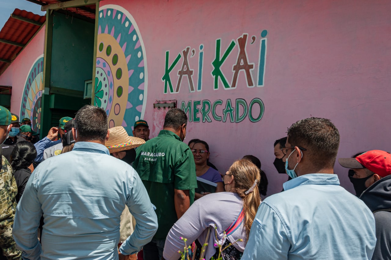 Alcalde Ramírez Colina inspeccionó el Mercado KAI KAI (4)