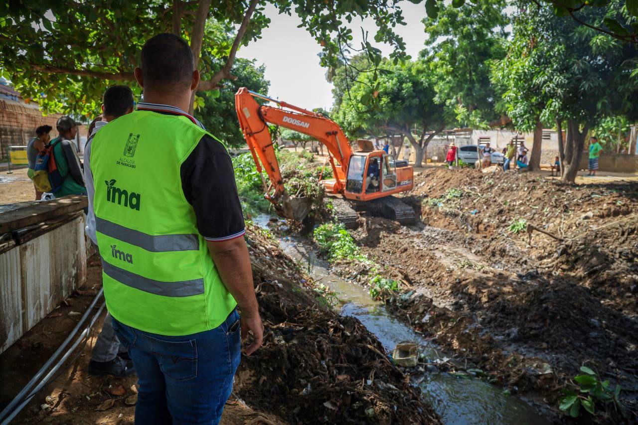 Alcaldía de Maracaibo intensifica operativos de limpieza a través del IMA (4) Ima intensifica sus labores de limpieza