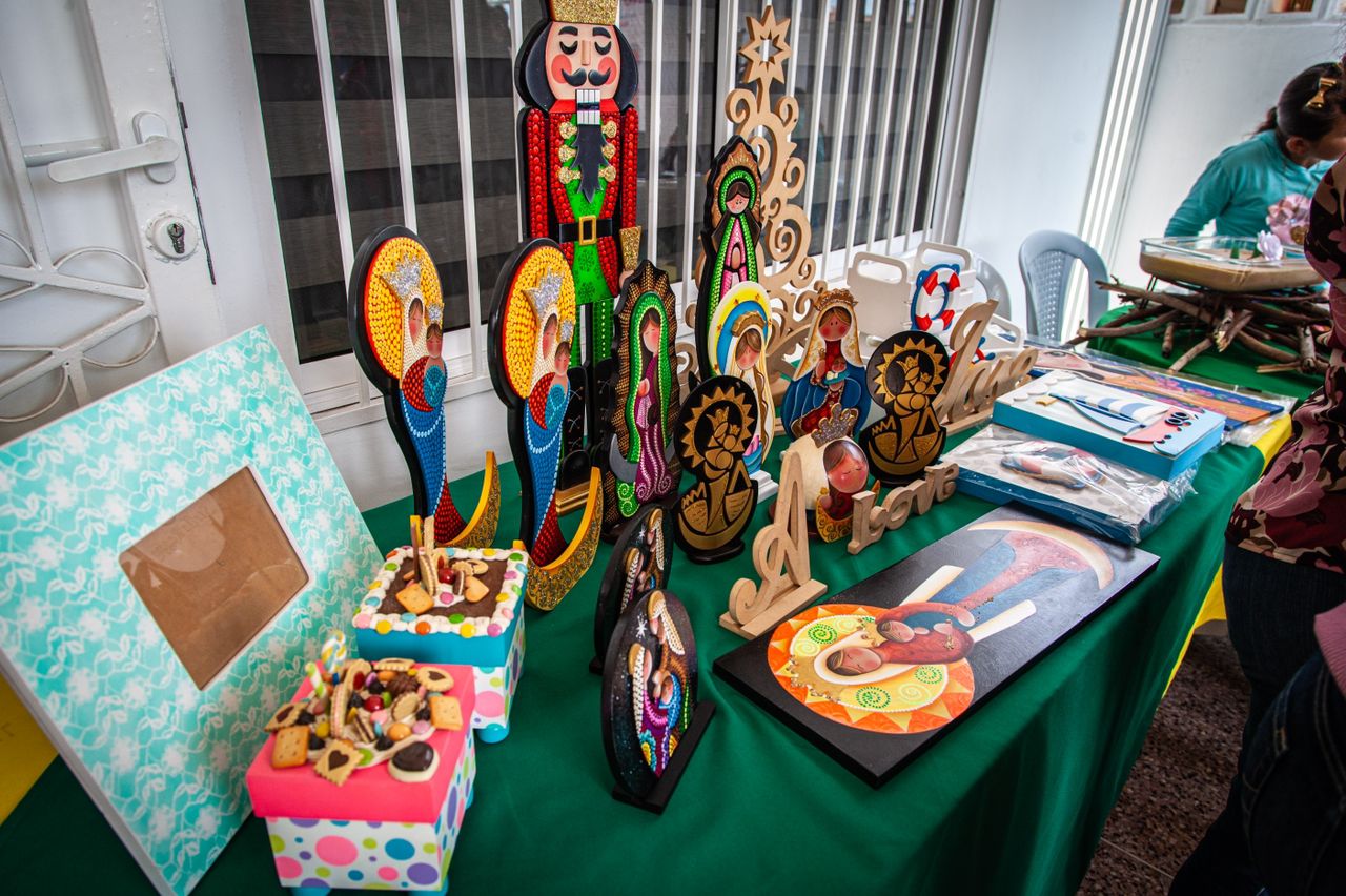 Acaldía de Maracaibo realizó primera Expoferia de Servicios para la Mujer (2) Alcaldía de Maracaibo realizó su primera Expoferia de Servicios para la Mujer