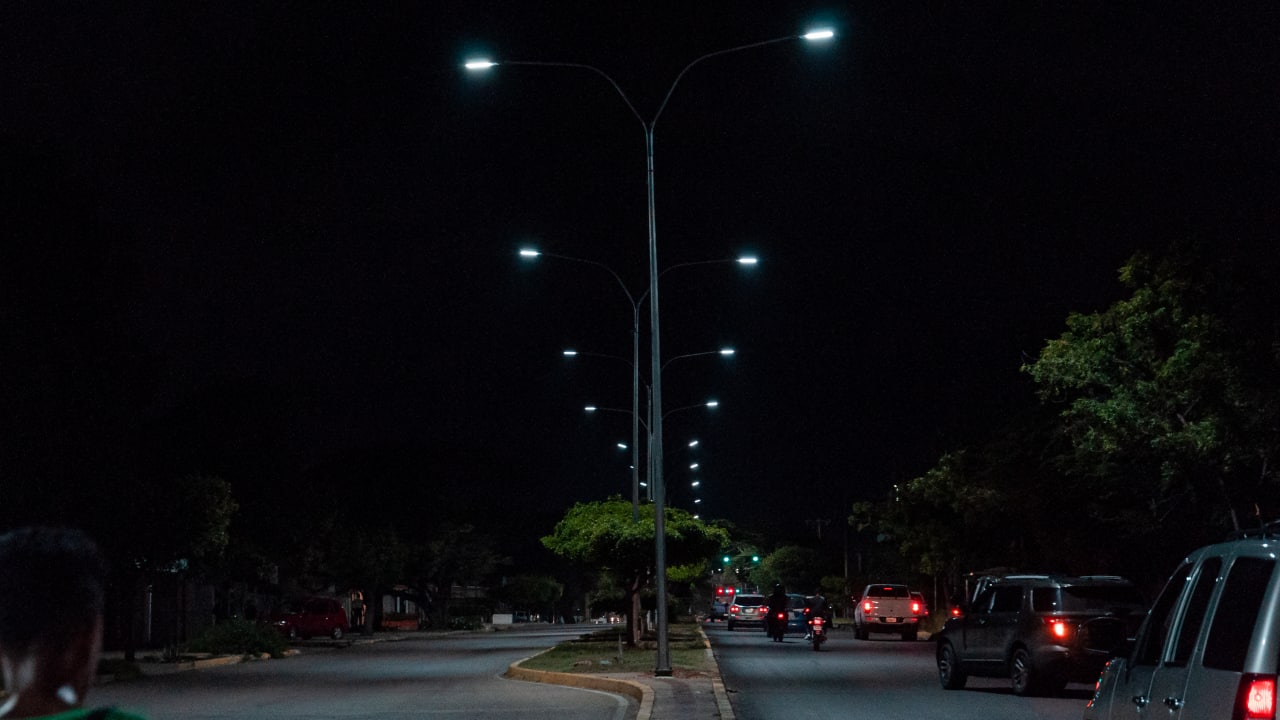 Alcaldía entrega trabajos de iluminación en Prolongación C2 (2) Alcalde Rafael Ramírez Colina entrega trabajos de iluminación en Prolongación C-2