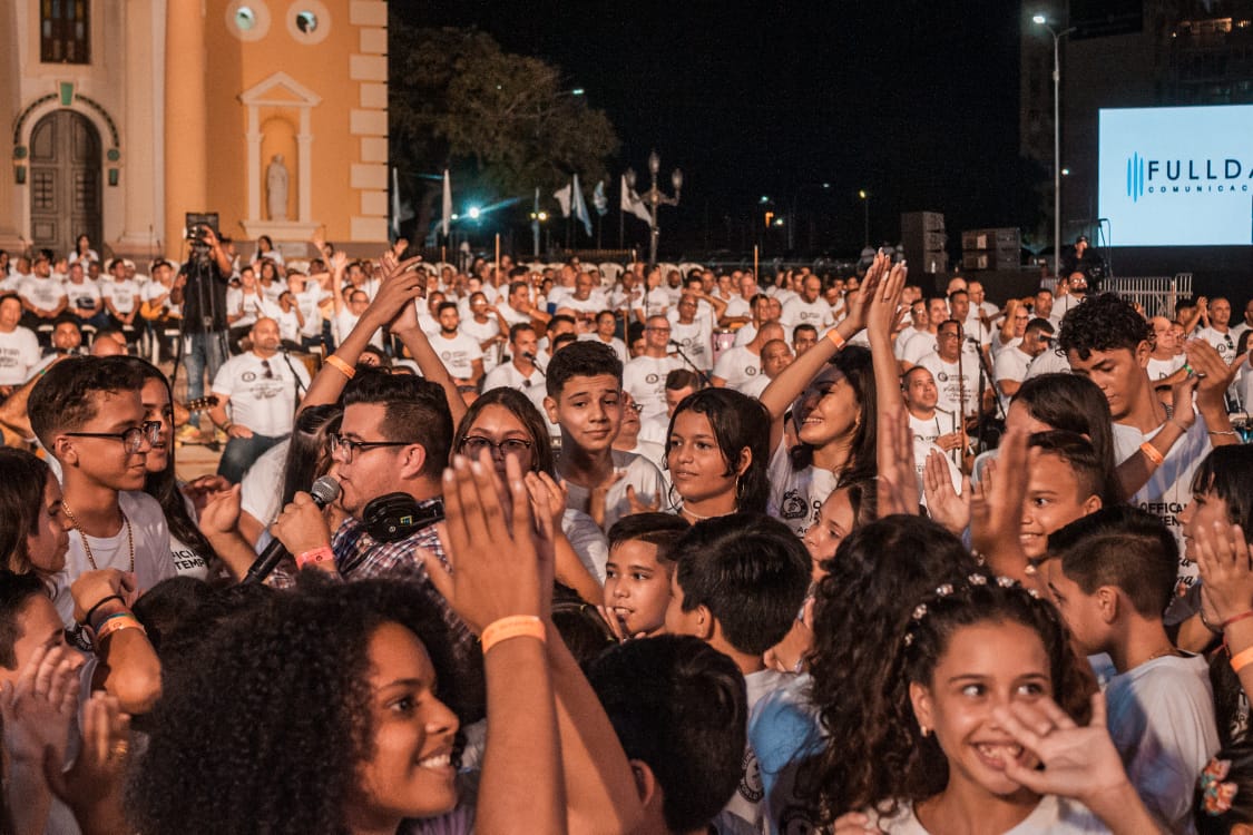 Vanessa Linares destaca participación de niños en el Guinness (4)