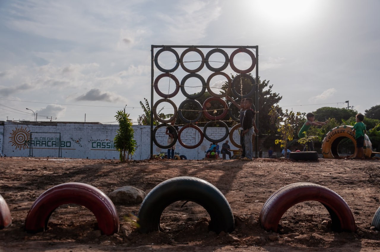 En Cassiano II convierten botadero de desechos en parque infantil (8) Convertido en parque infantil lo que fue un gran botadero de desechos en Cassiano II