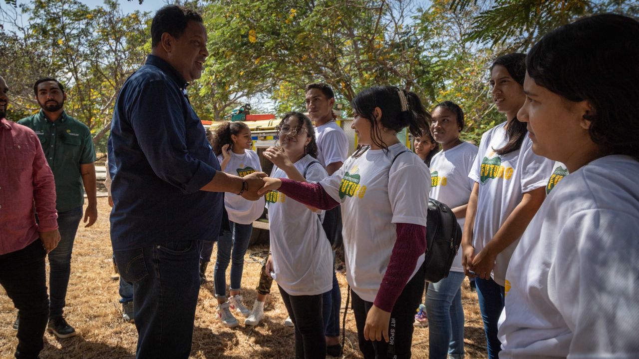 120 nuevos jóvenes se sumaron al programa Construyendo Futuro (5)