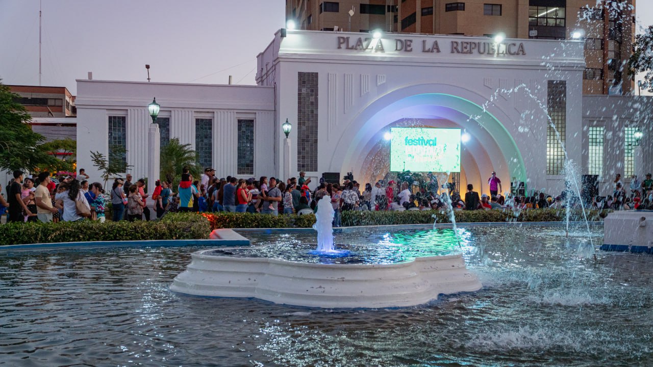 Alcaldía de Maracaibo premia disfraces en Carnavales 2023 (4)