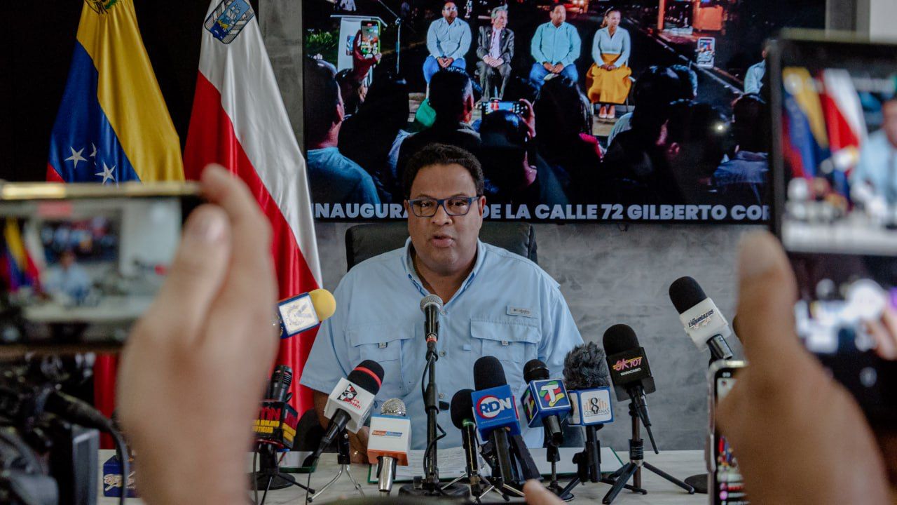 Alcaldía de Maracaibo prepara normativa para que motorizados usen chalecos reflectivos con su número de placa
