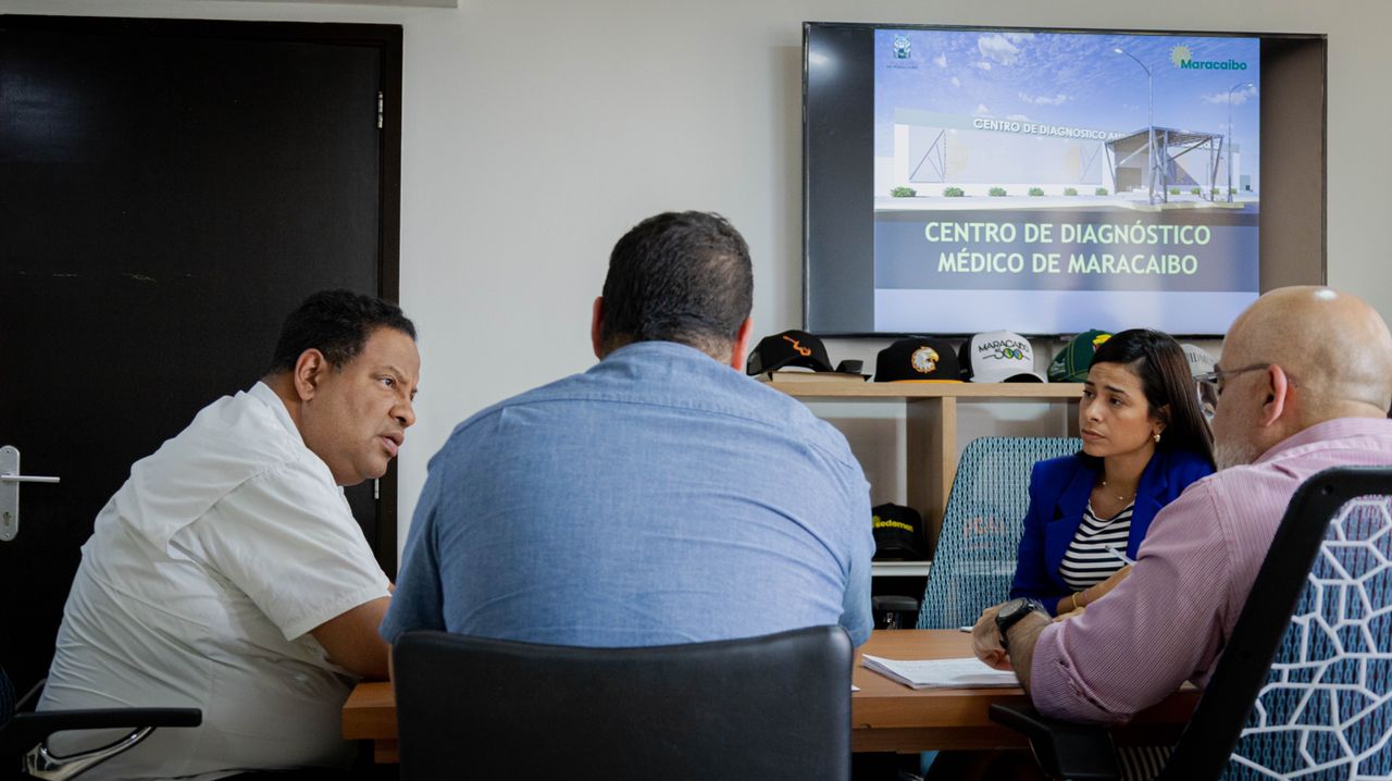 Alcalde Ramírez inicia reuniones exploratorias para proyecto del Centro Médico de Diagnóstico en Maracaibo (14)