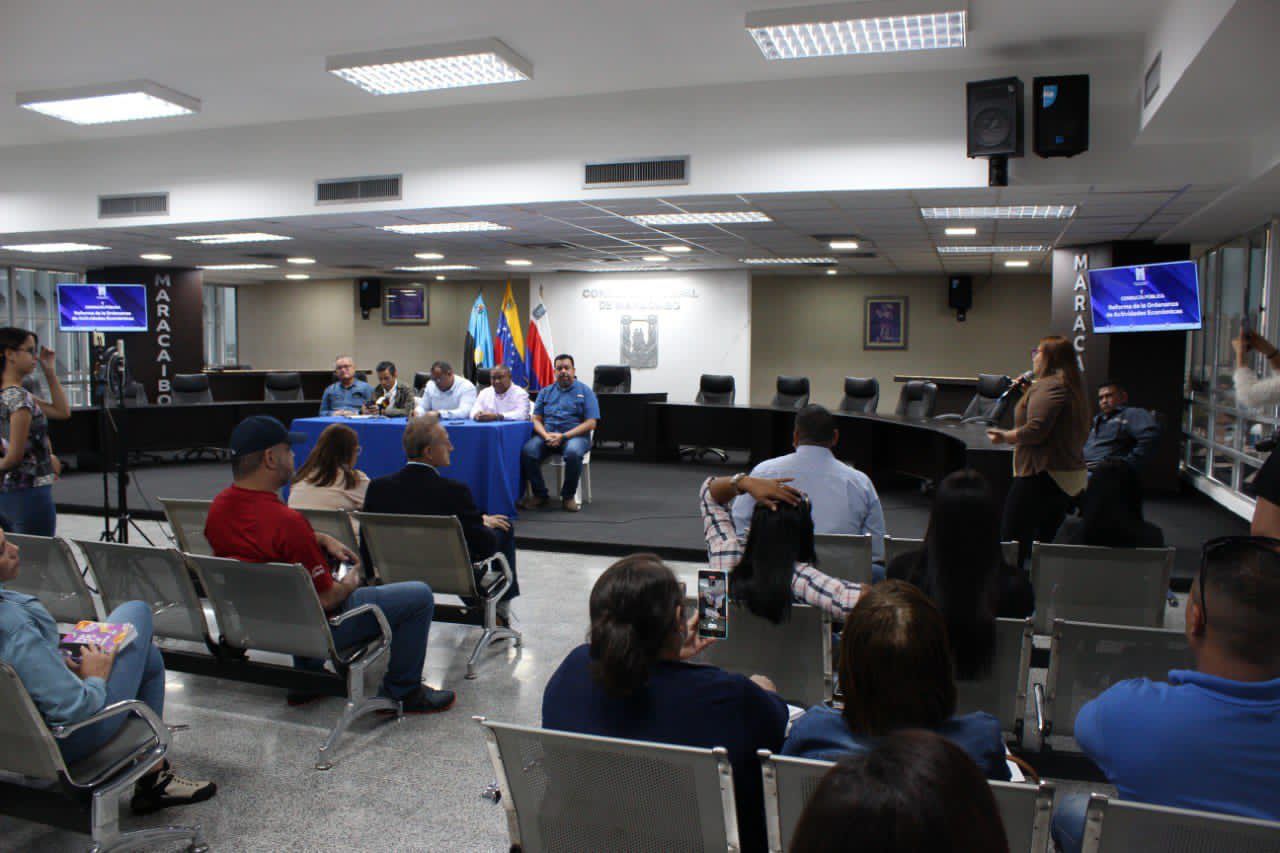Maracaibo discute reforma a Ordenanza Actividades Económicas (1)