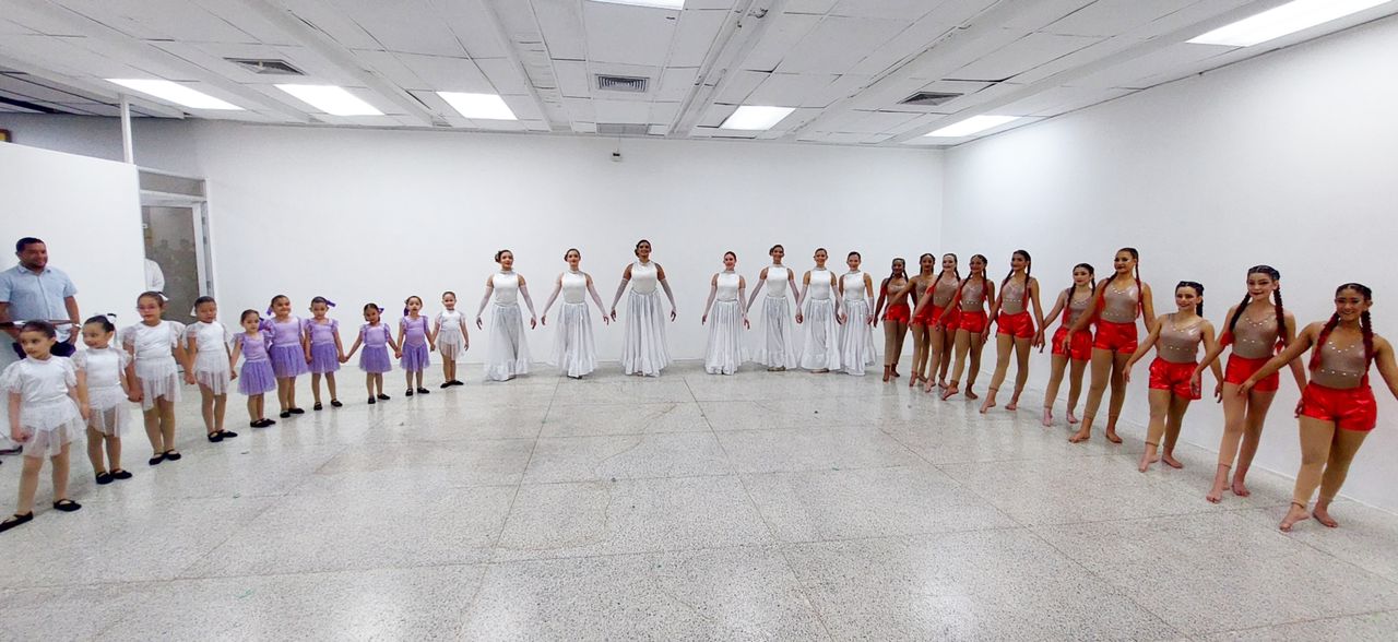 Por el mes de la Danza, Alcaldía de Maracaibo celebró Encuentro de Ballet y Contemporáneo (2)