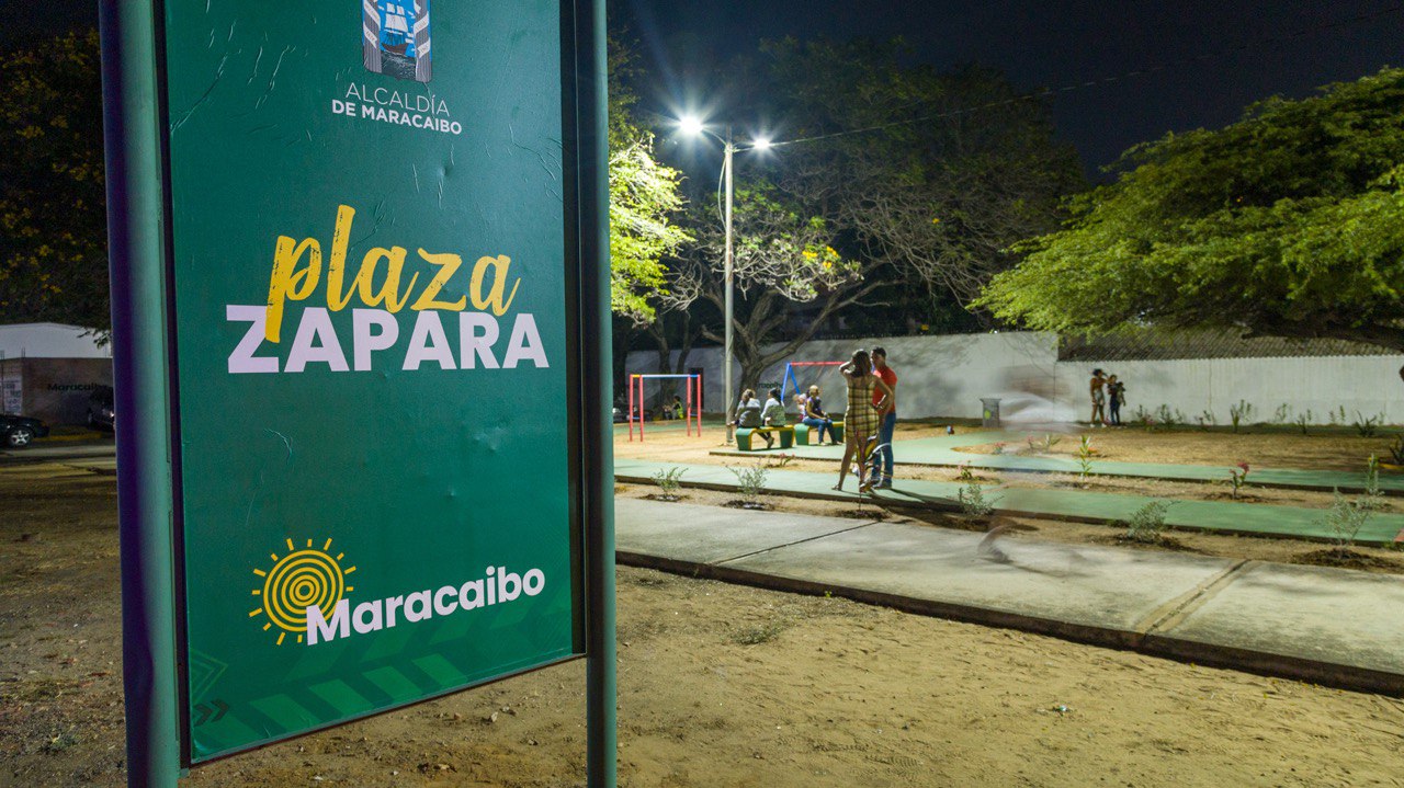 Remozada y recuperada entregó el alcalde Rafael Ramírez Colina la plaza Zapara en la parroquia Olegario Villalobos (1)