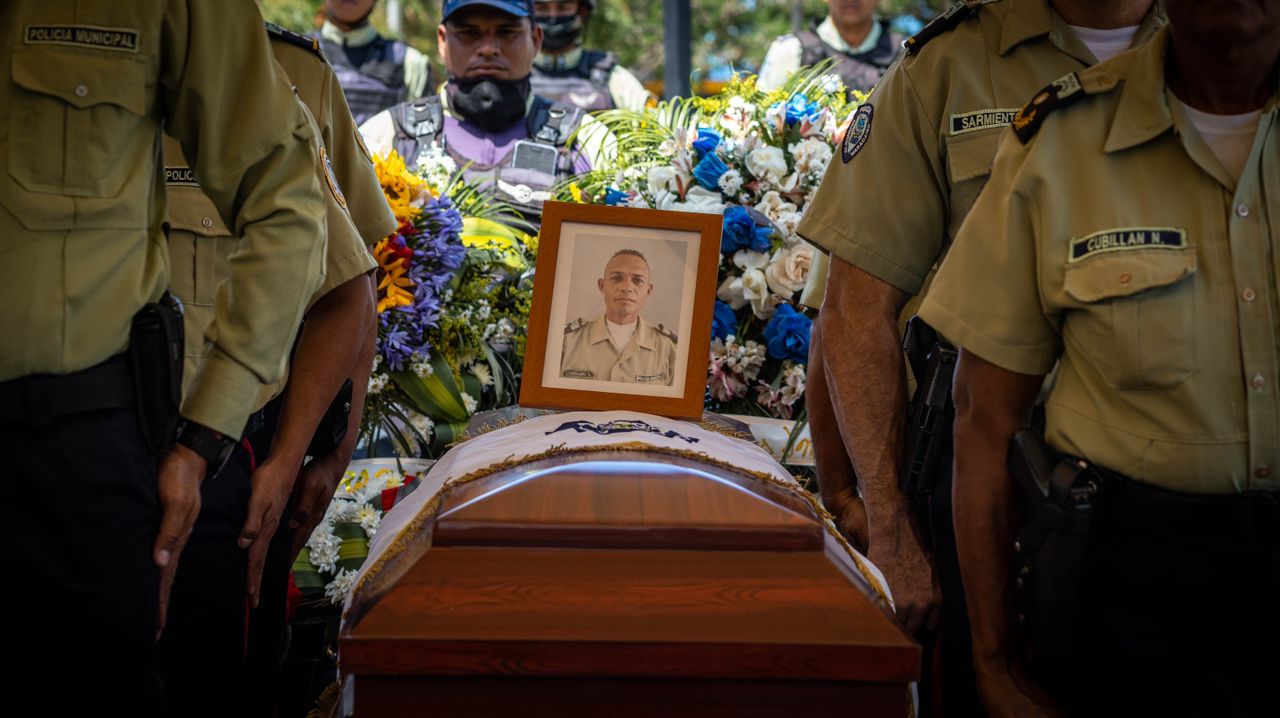 Polimaracaibo otorga ascenso post mortem a oficial arrollado (6)