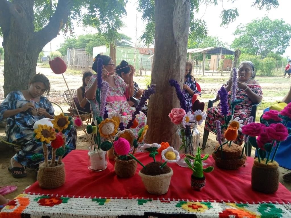 632 mujeres marabinas se han preparado en tejidos y tapiz wayuu (6)