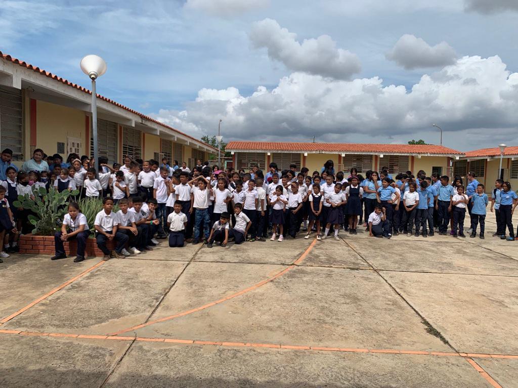 8va sala de lectura de la Alcaldía llegó a la parroquia Coquivacoa (2)