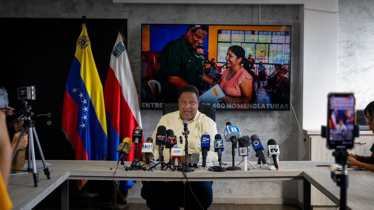 Alcalde Ramírez Colina anuncia programa Social Apóyate en Mí (3)