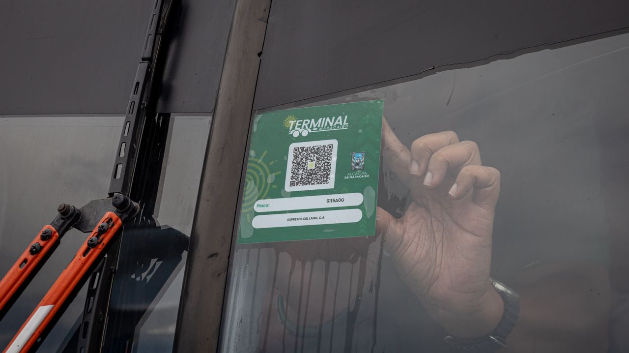 Mira lo que puedes encontrar en QR de las unidades del Terminal