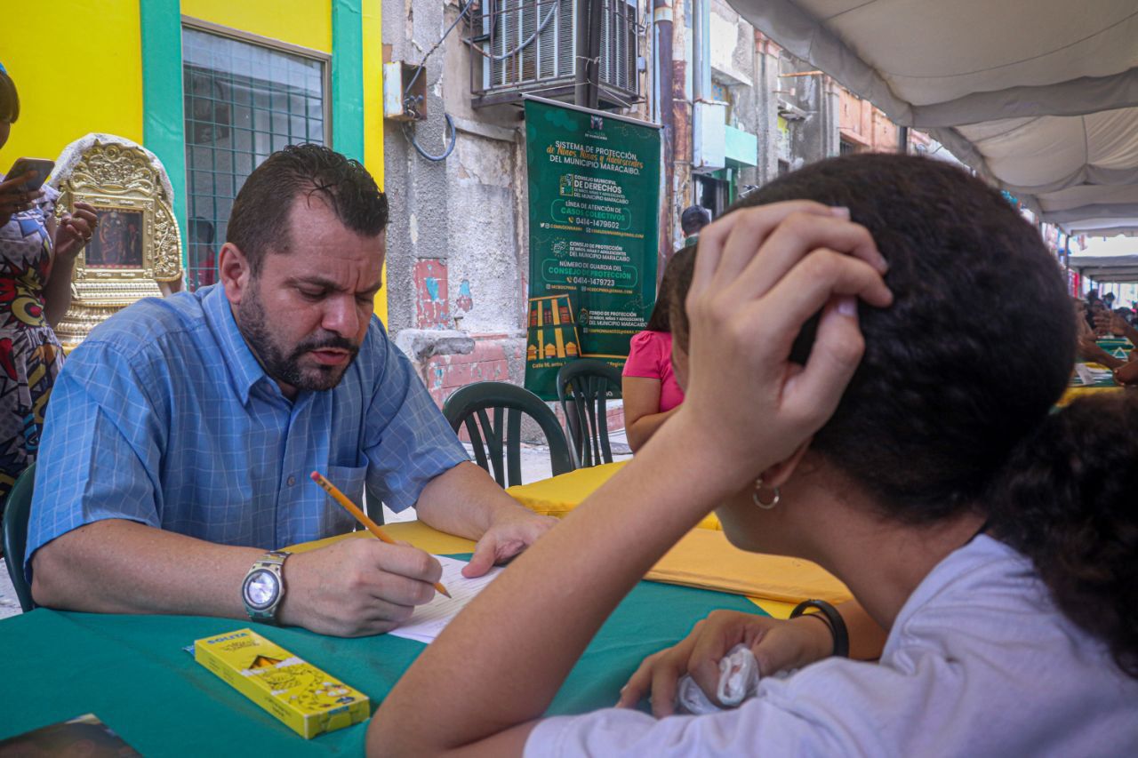 Comudennam-instalara-15-nuevas-defensorias-en-Maracaibo-1