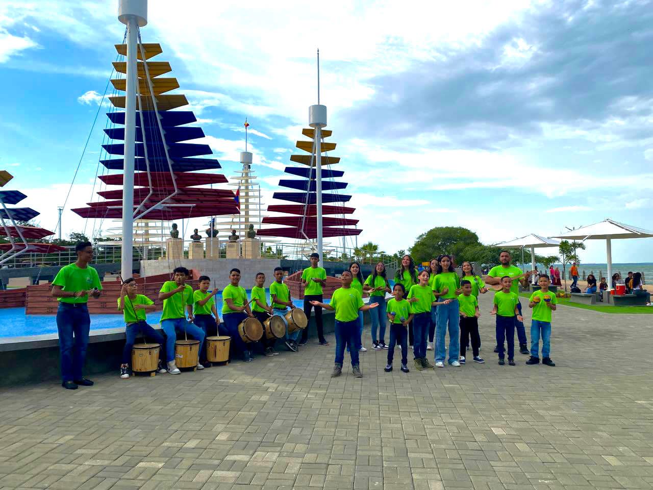 Estrenan videoclip de “Doscientos años de libertad”. (3)