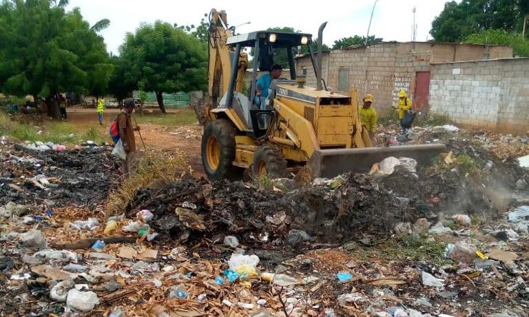 Montaña de 120mts de desechos se recogió en la C3 (5)