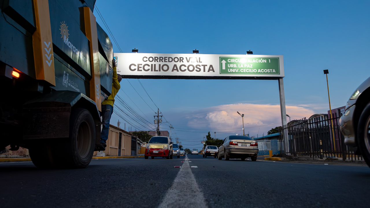 Alcaldía de Maracaibo recupera el corredor vial Cecilio Acosta (7)
