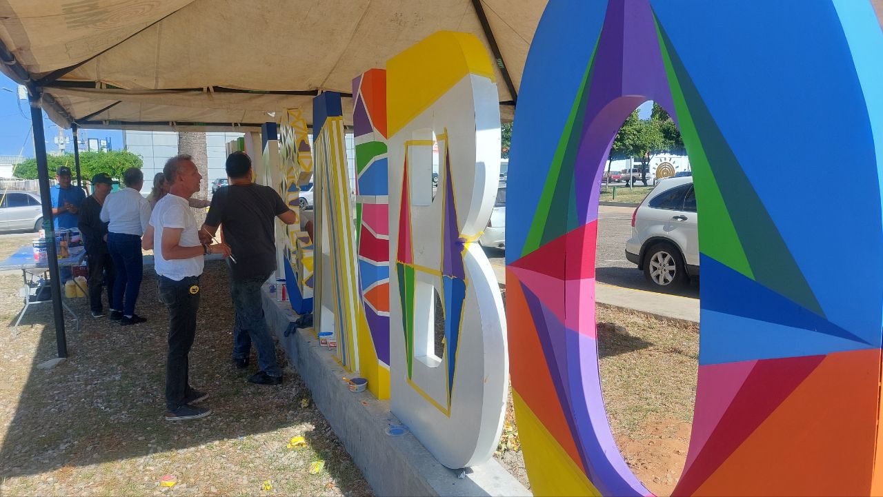 Alcaldía de Maracaibo inició recuperación de las letras corpóreas de la plaza Indio Mara (4)