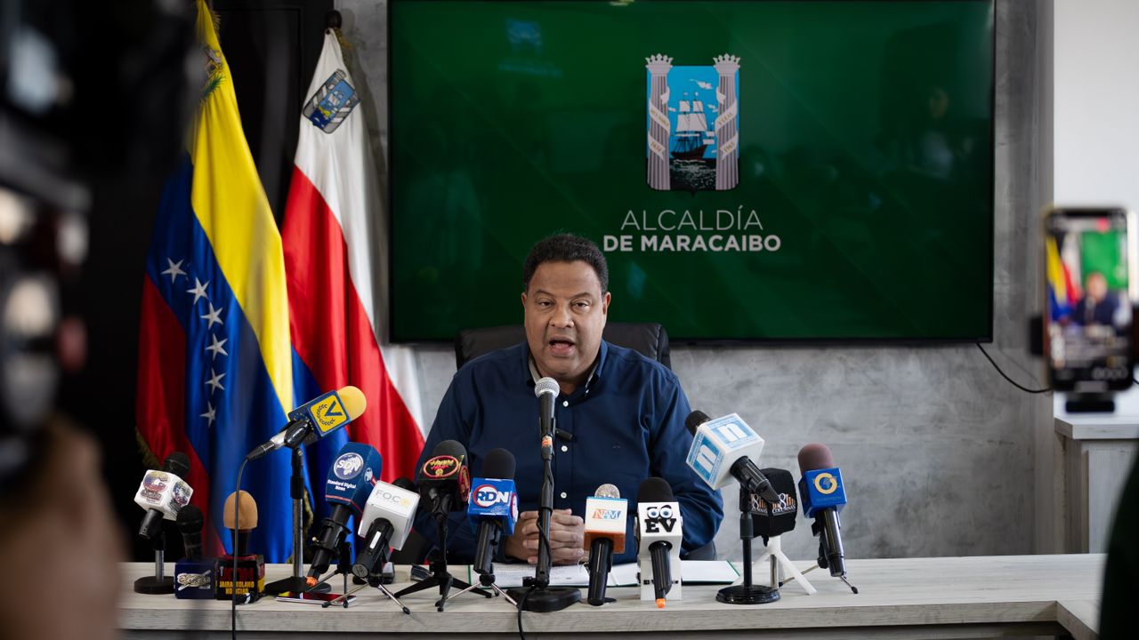 Alcaldía monitorea quema provocada de desechos en Maracaibo (1)