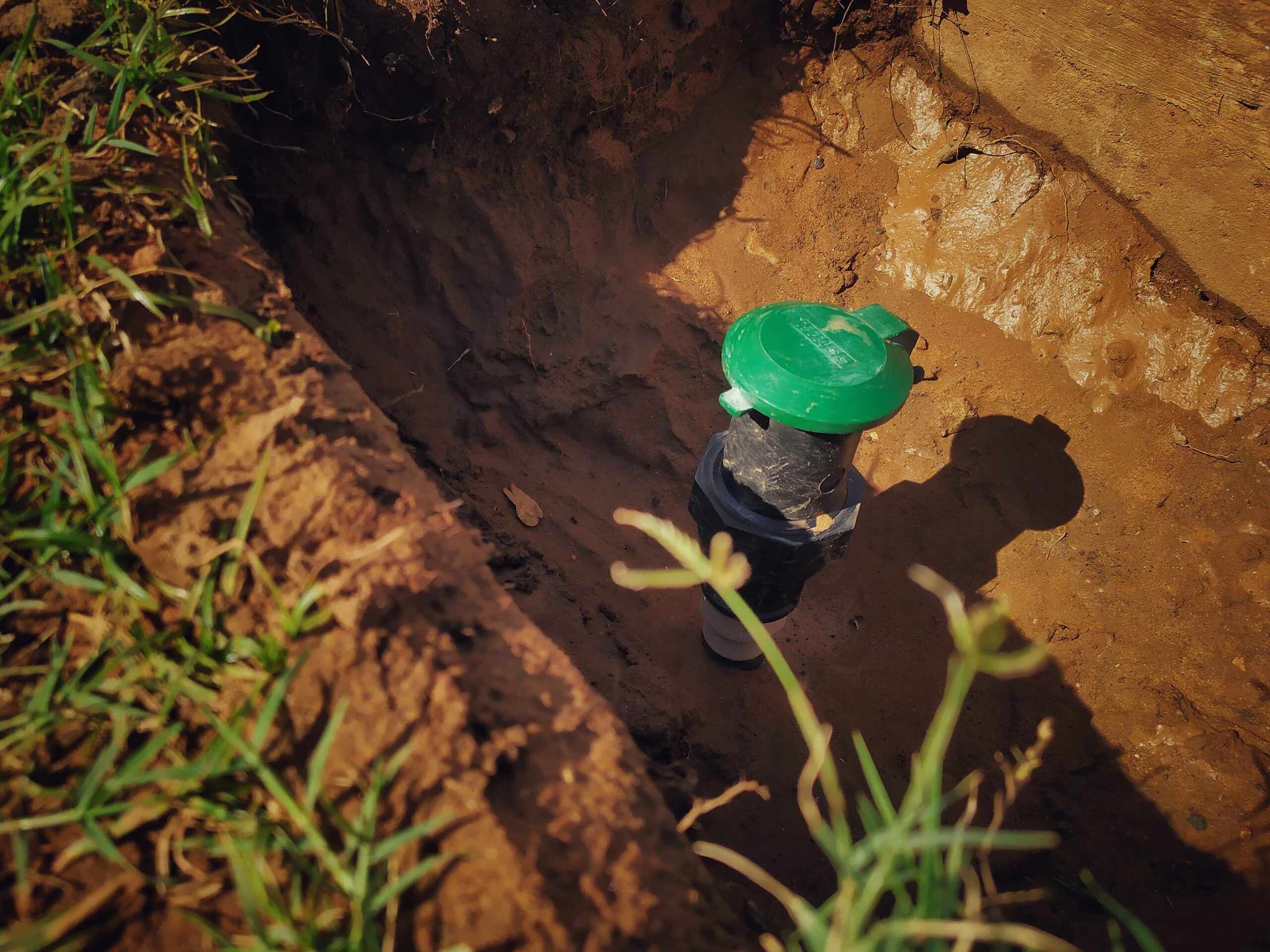 Más de 80 aspersores instala la Alcaldía de Maracaibo para el sistema de riego de la Plaza de la República (5)