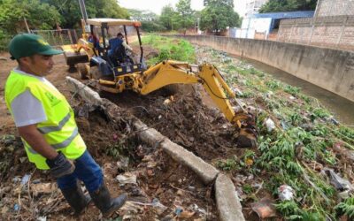 Continúa fiscalización a unidades de transporte por aumento del pasaje ante falla de combustible