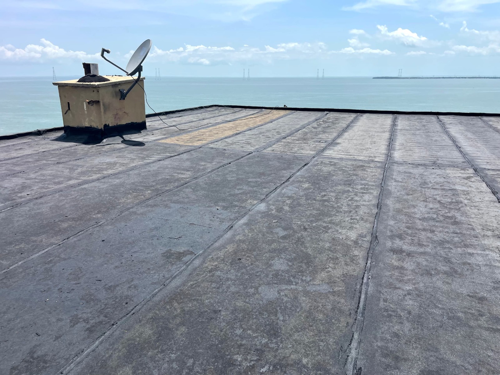 Impermeabilización de la Alcaldía en Isla Dorada avanza un 90 % (3)