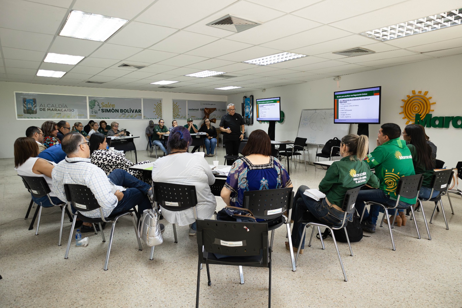 Alcaldía de Maracaibo cierra con éxito la II cohorte del curso Negociación para Gerentes para servidores públicos (3)