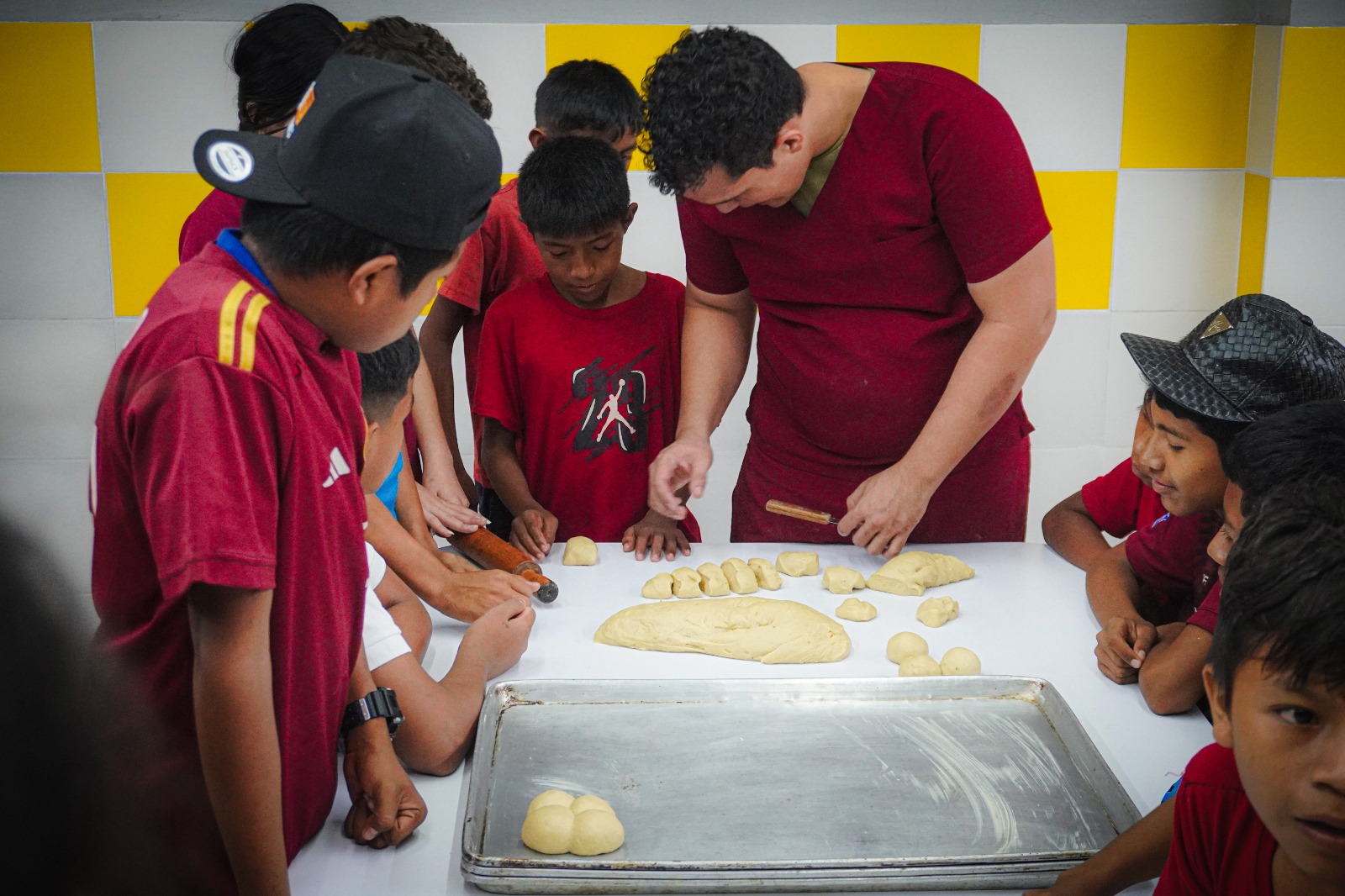 FUNDANIS y LUZ imparten curso de panadería a más de 20 niños (1)